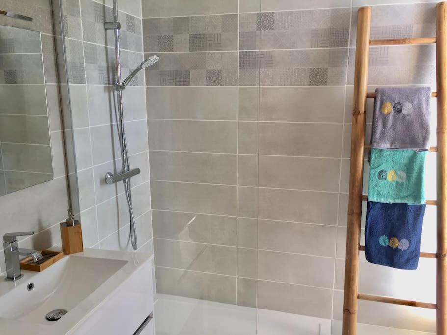 Hamo Cosy Piscine Proche Plage Sainte-Anne Bagian luar foto